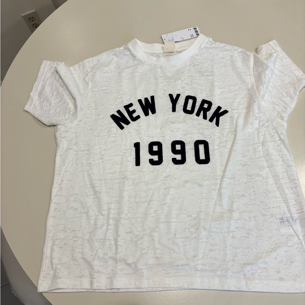 New urban outfitters T-shirt